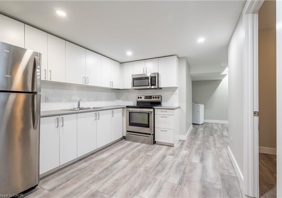 70-victoria-avenue-s-hamilton-ontario-40776012