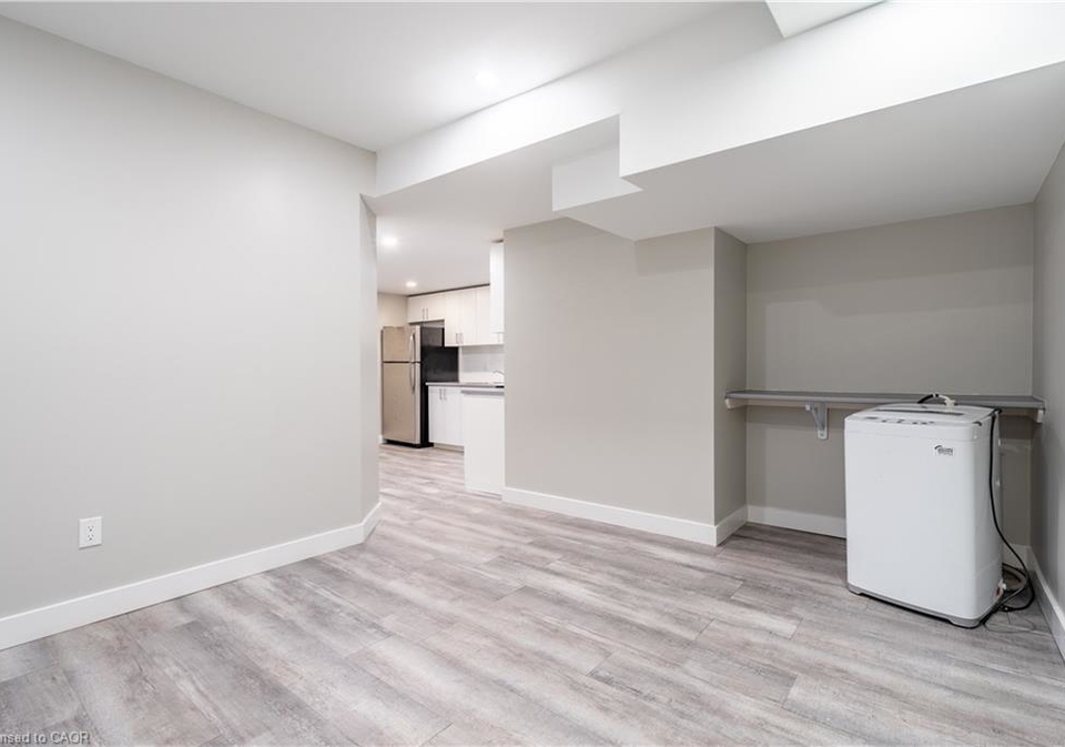70-victoria-avenue-s-hamilton-ontario-40776012