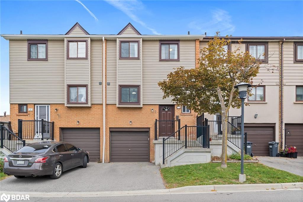 2-moregate-court-brampton-ontario-40776257