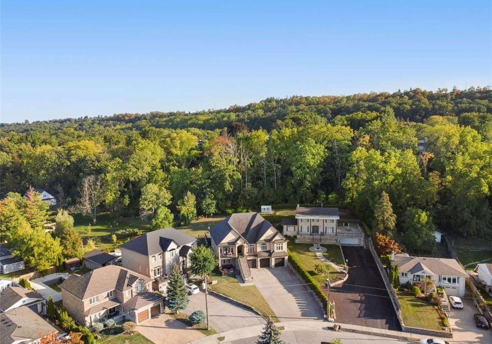 82-margaret-avenue-stoney-creek-ontario-40776442