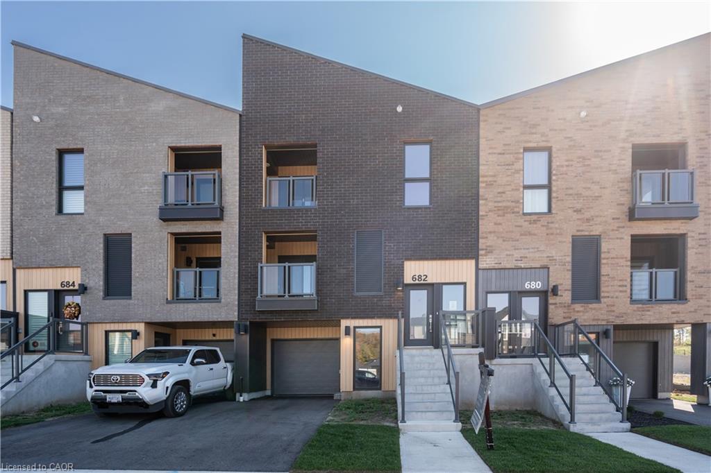 682-benninger-drive-kitchener-ontario-40776536