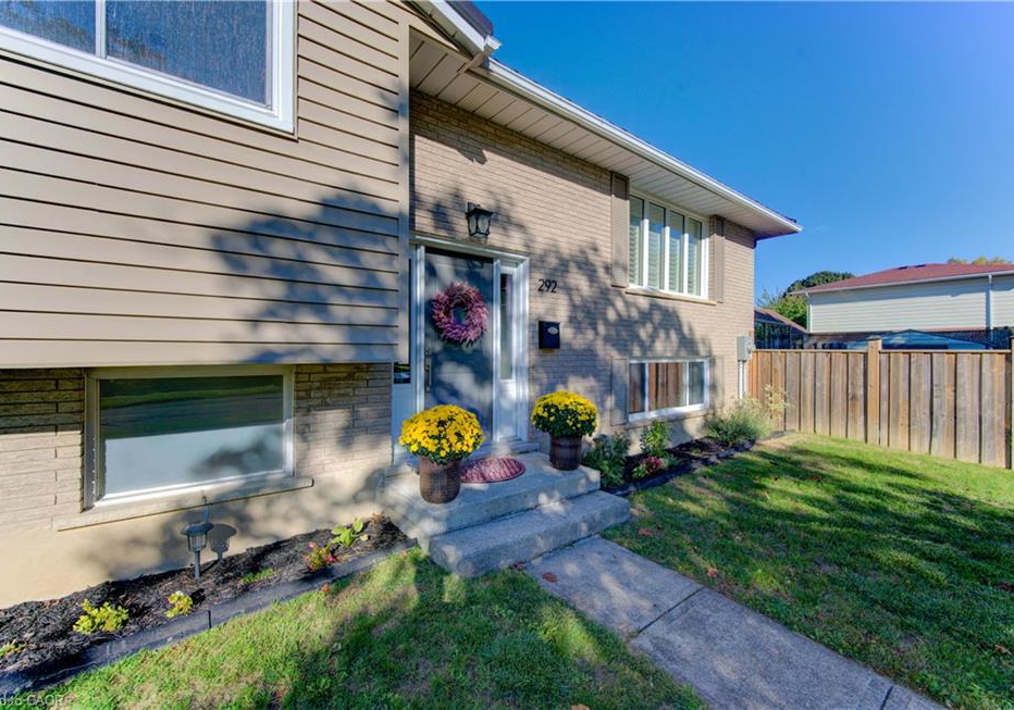 292-parkmount-drive-waterloo-ontario-40776543