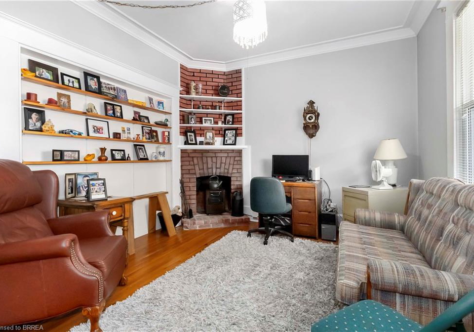 99-dundas-street-brantford-ontario-40776571
