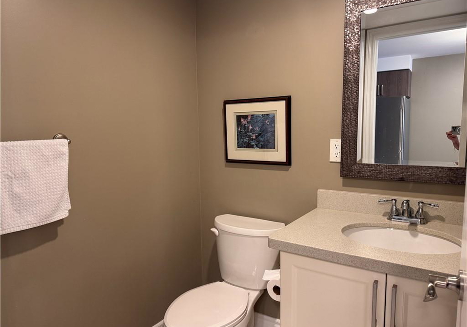 122-courtland-avenue-kitchener-ontario-40776584