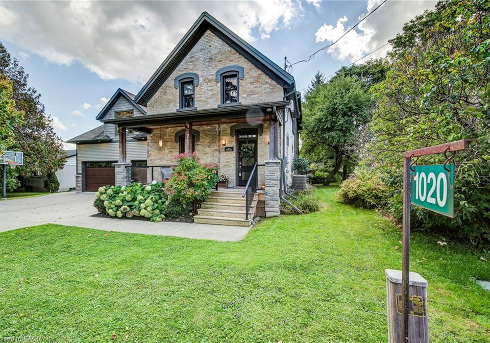 1020-doering-street-wellesley-ontario-40776592