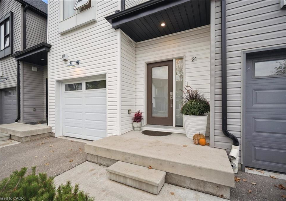 110-fergus-avenue-kitchener-ontario-40776595