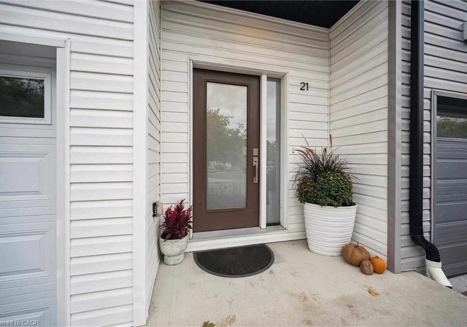 110-fergus-avenue-kitchener-ontario-40776595