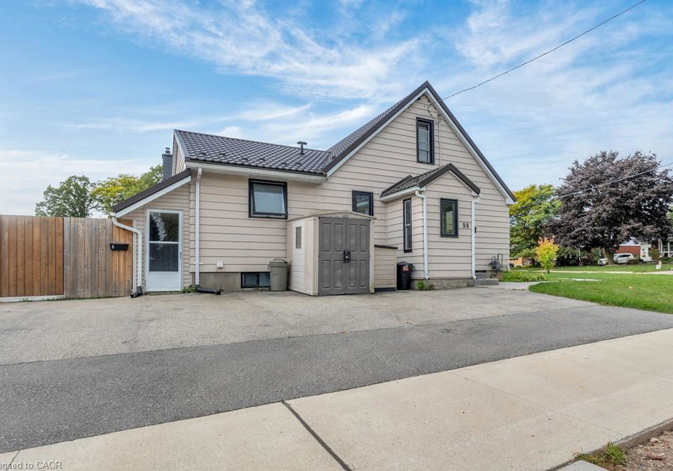 53-duke-street-elmira-ontario-40776693