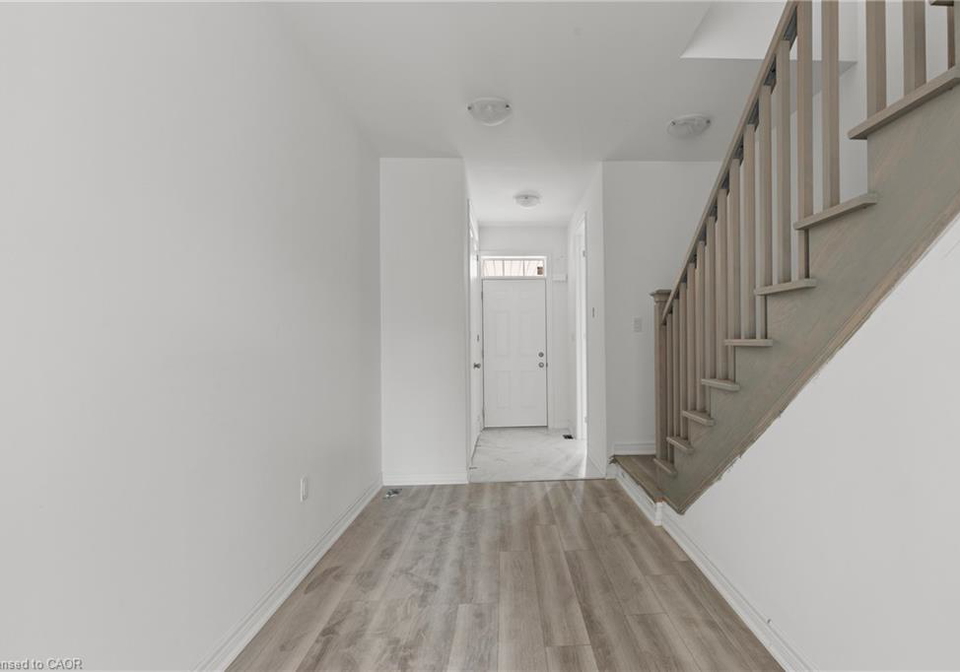 13-davinci-boulevard-hamilton-ontario-40776709