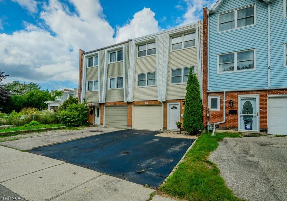 88-charles-best-place-kitchener-ontario-40776715