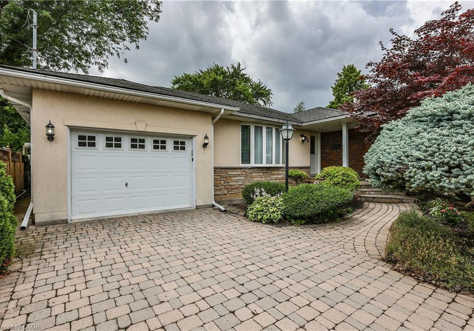 95-mountain-avenue-n-stoney-creek-ontario-40776724