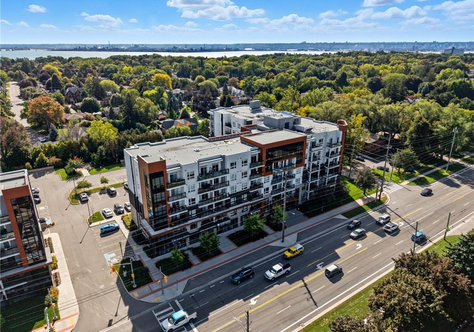 320-plains-road-e-burlington-ontario-40776866
