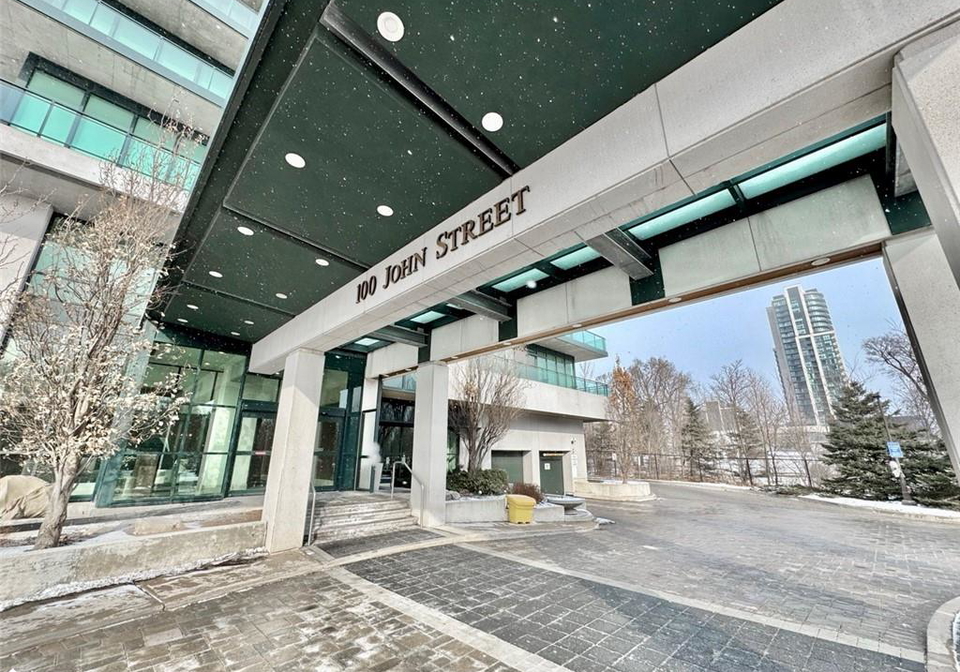 100-john-street-peel-ontario-40776919