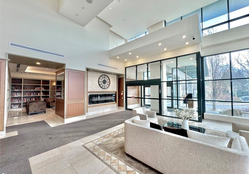 100-john-street-peel-ontario-40776919