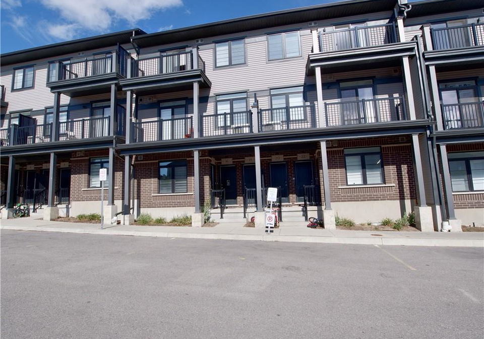 16-wheat-lane-kitchener-ontario-40776921