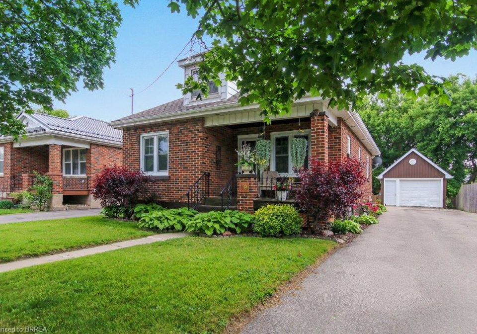 19-alice-street-brantford-ontario-40776975