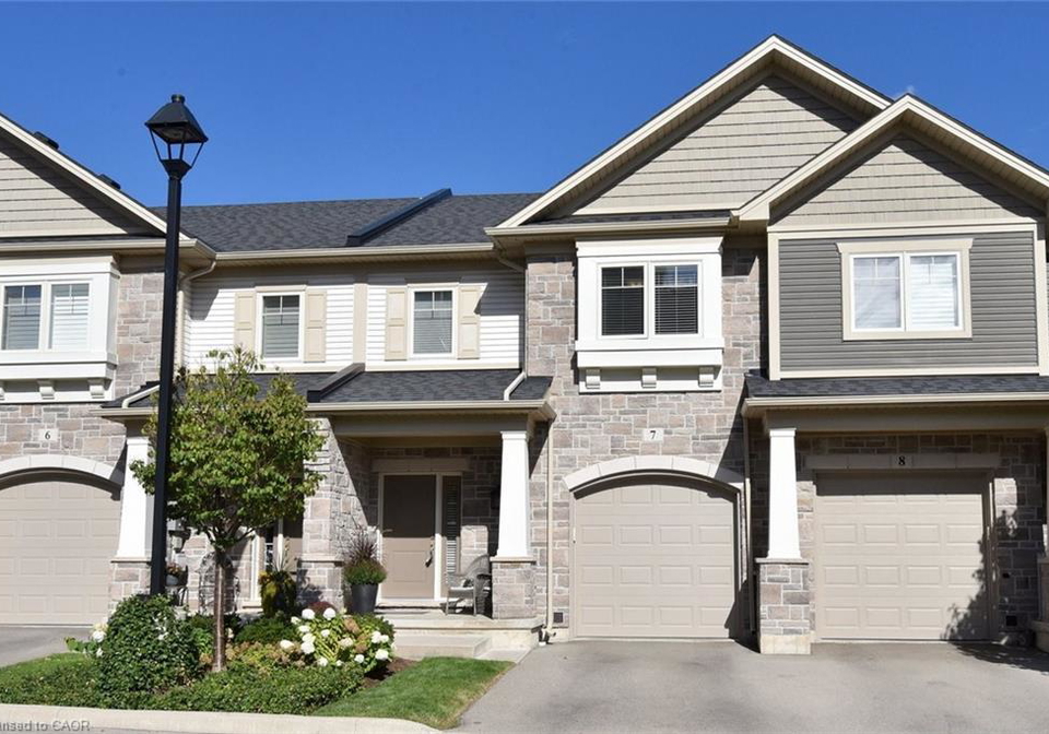 40-hamilton-street-s-waterdown-ontario-40776994