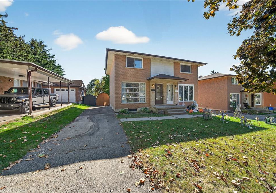 630-pine-street-cambridge-ontario-40777005