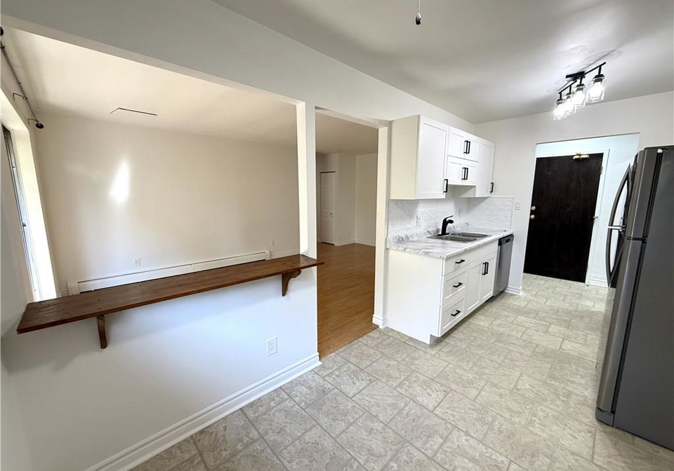 475-parkside-drive-waterloo-ontario-40777012