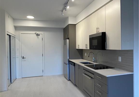 415-main-street-w-hamilton-ontario-40777108
