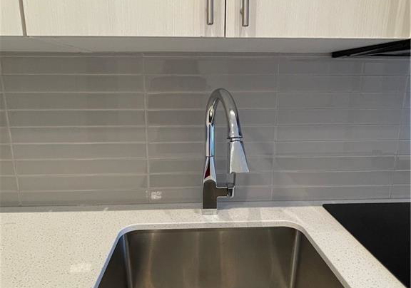 415-main-street-w-hamilton-ontario-40777108