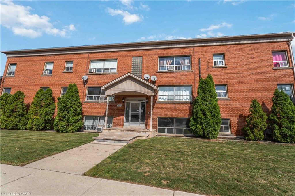 2189-king-street-e-hamilton-ontario-40777318