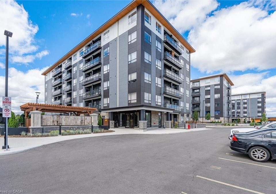 247-northfield-drive-e-waterloo-ontario-40777343
