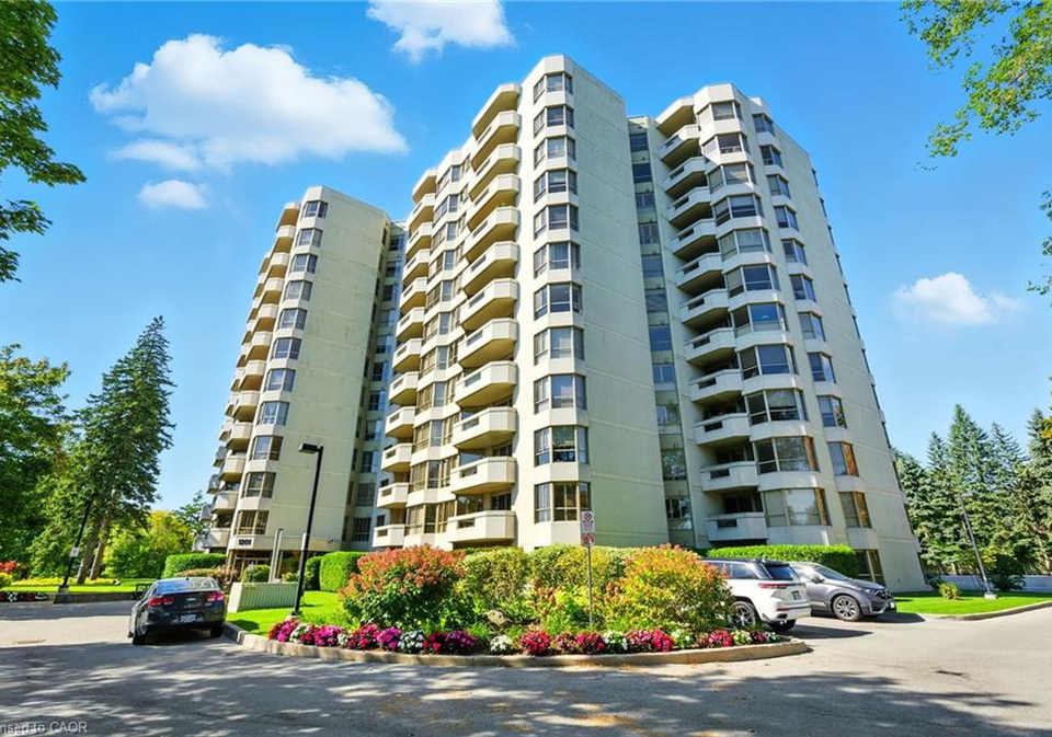 1201-north-shore-boulevard-e-burlington-ontario-40777431