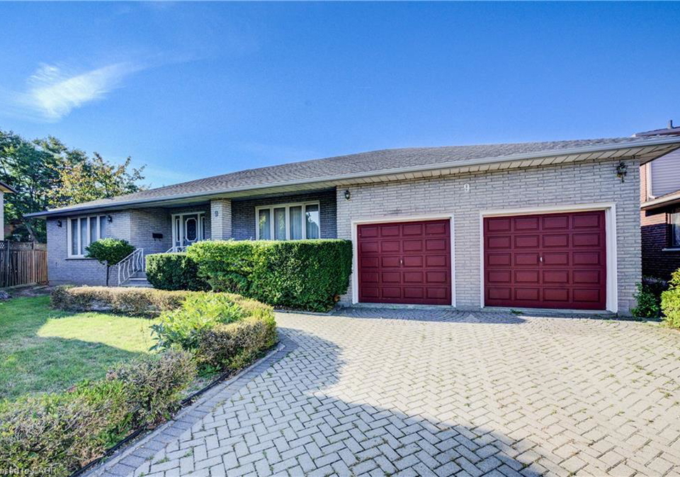 9-stonecliff-court-hamilton-ontario-40777435