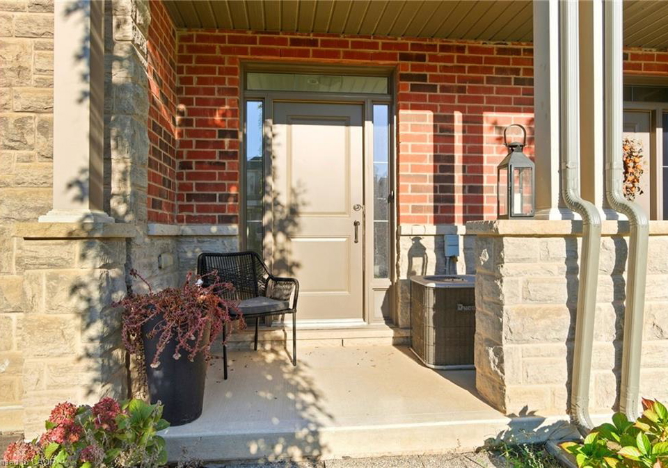 299-skinner-road-waterdown-ontario-40777451