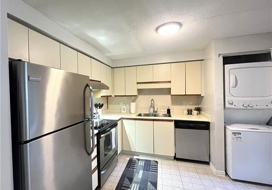 331-northlake-drive-waterloo-ontario-40777453