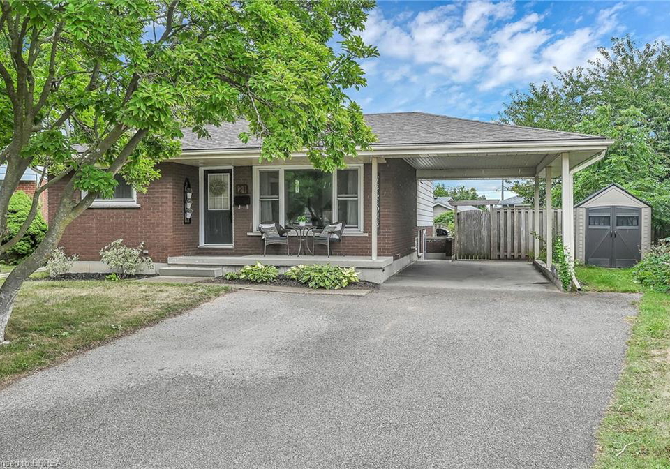 21-burdock-boulevard-brantford-ontario-40777507