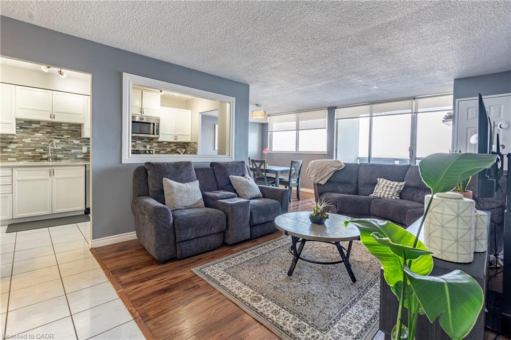 375-king-street-n-waterloo-ontario-40777522
