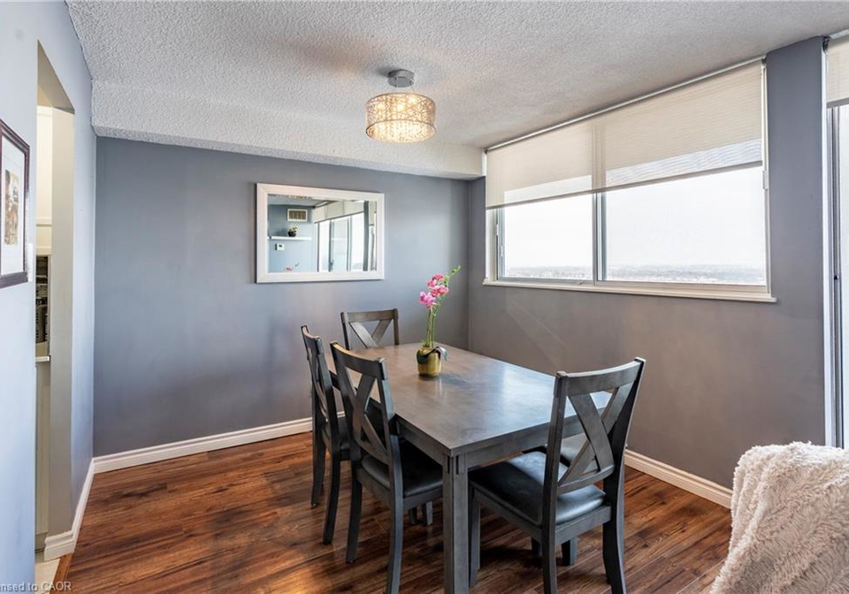 375-king-street-n-waterloo-ontario-40777522