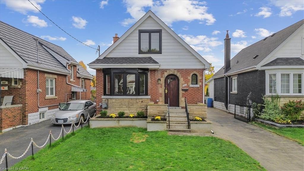 241-huxley-avenue-s-hamilton-ontario-40777631