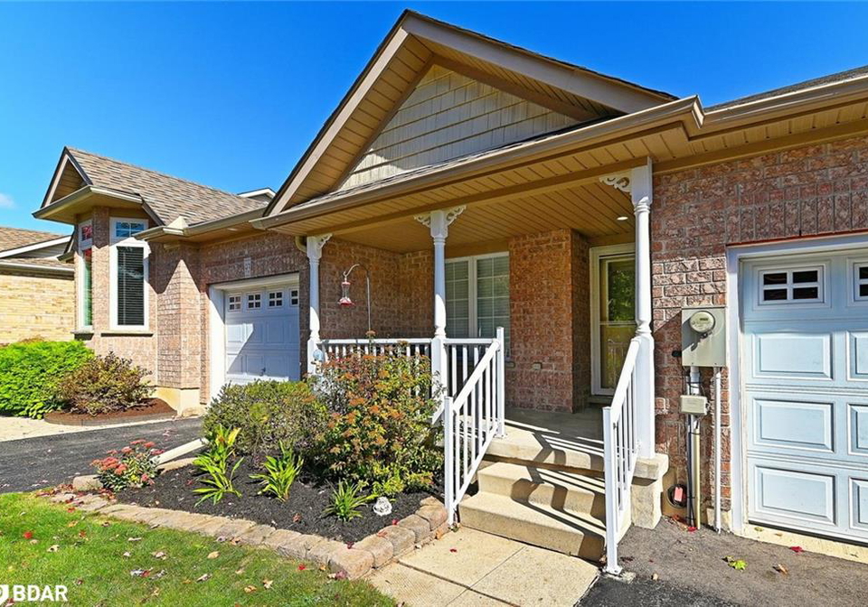 91-doctor-moore-court-halton-ontario-40777639