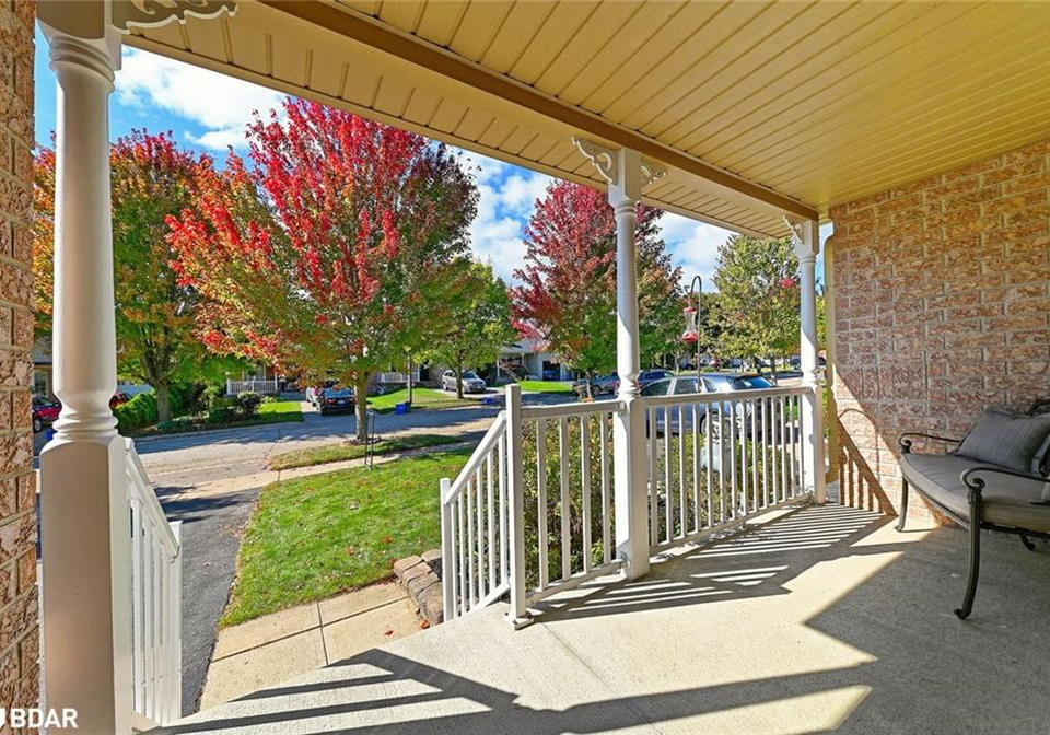 91-doctor-moore-court-halton-ontario-40777639