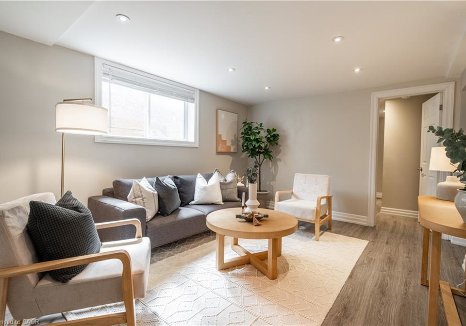 34-briarwood-crescent-hamilton-ontario-40777742