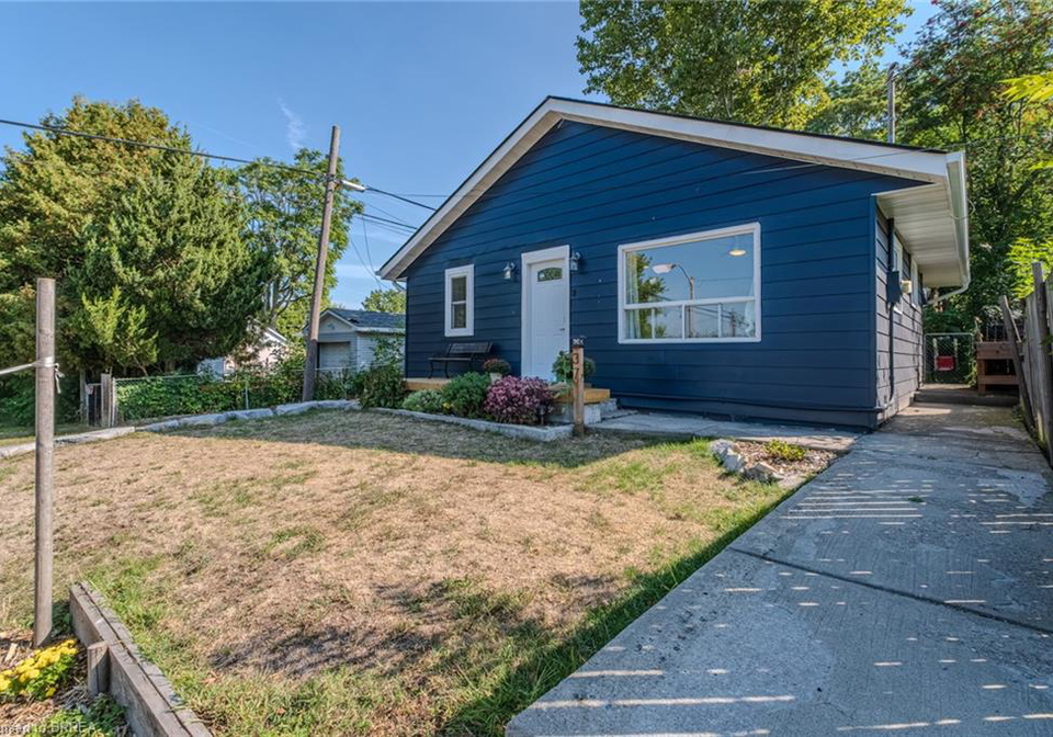 37-twelfth-avenue-brantford-ontario-40777753