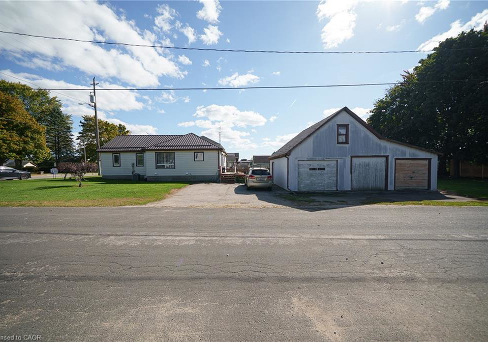 8-queen-street-langton-ontario-40777755