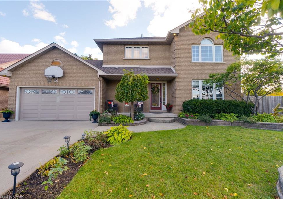88-republic-avenue-hamilton-ontario-40777856