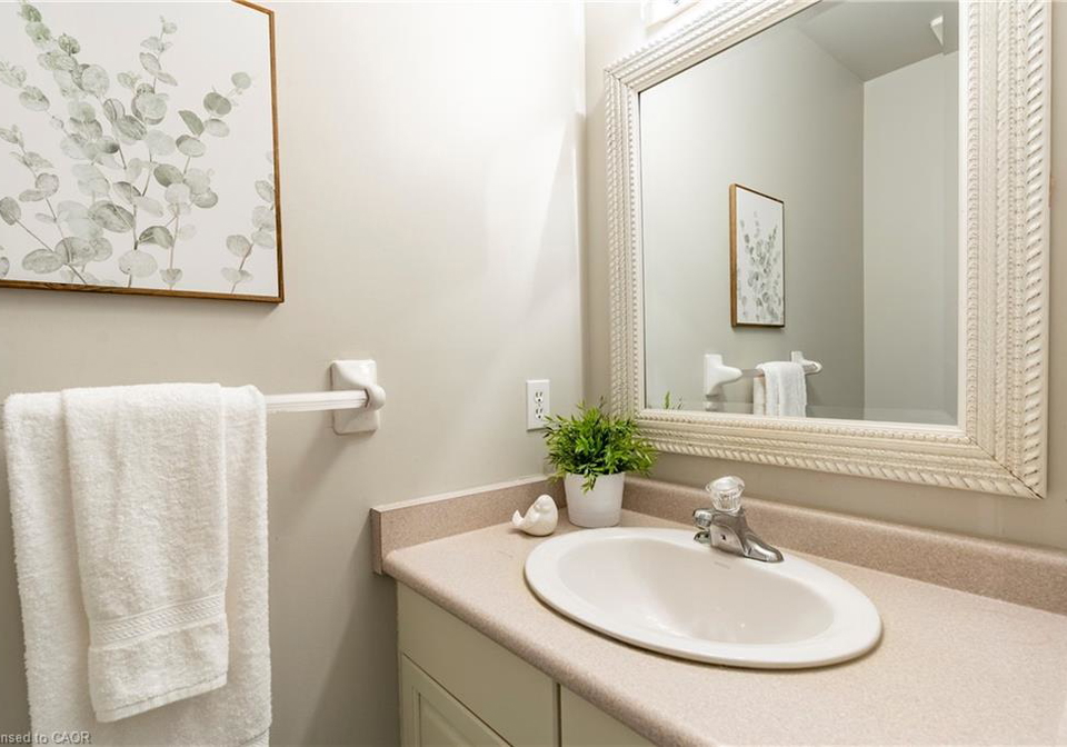 229-baker-street-waterloo-ontario-40777888