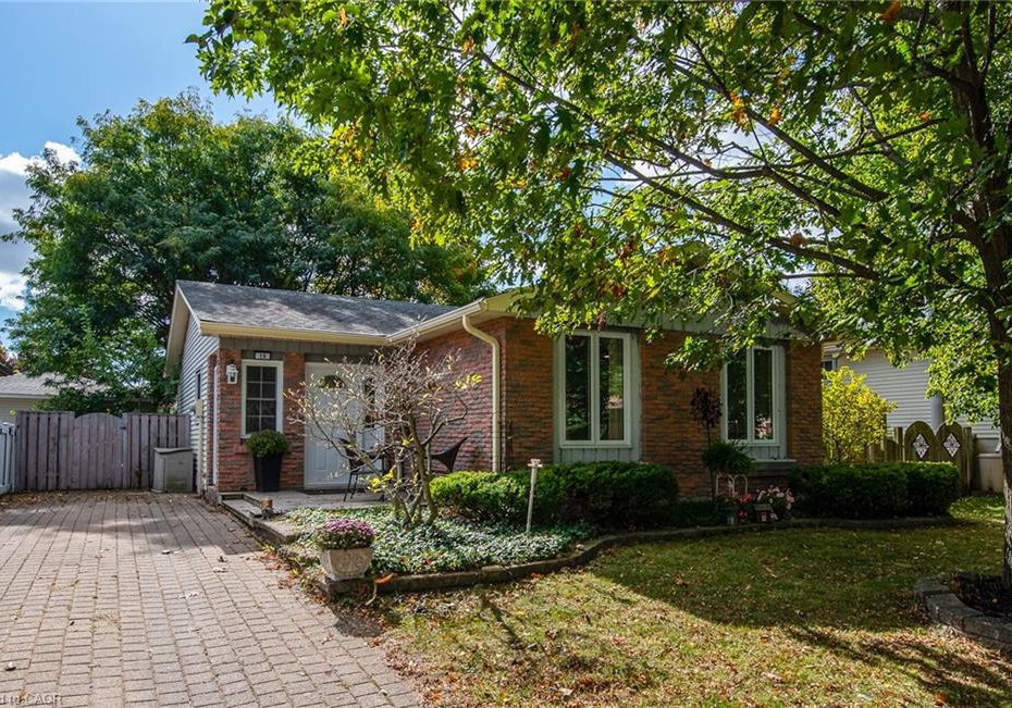 19-keewatin-avenue-kitchener-ontario-40777889