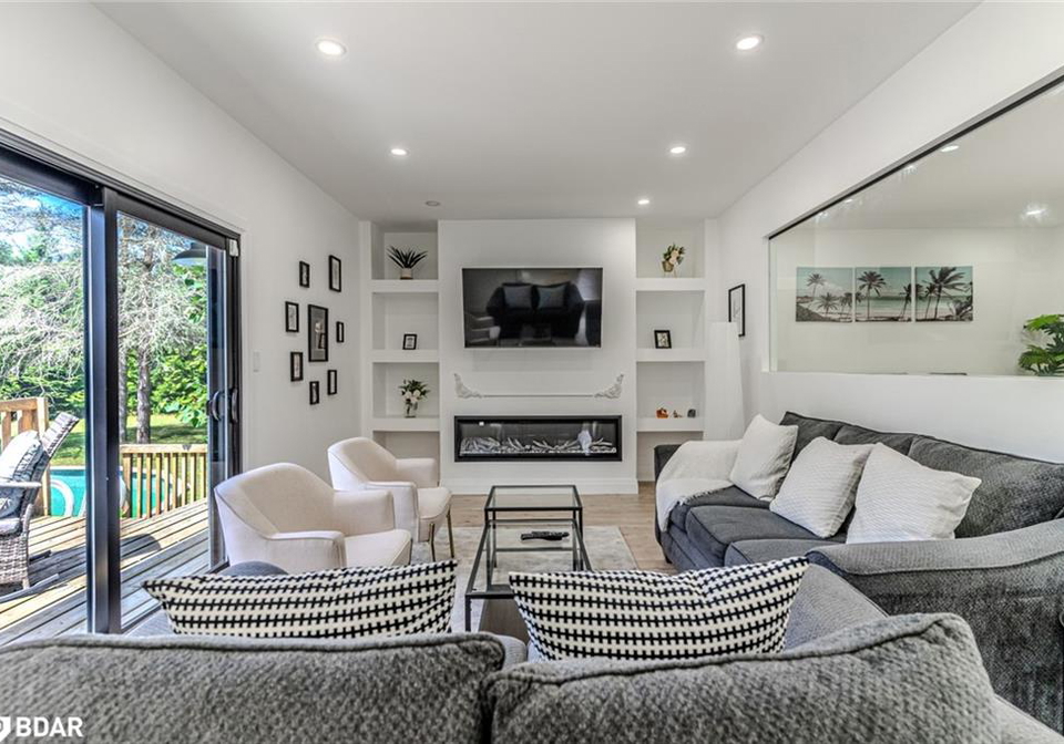 20-hillview-crescent-midhurst-ontario-40777891