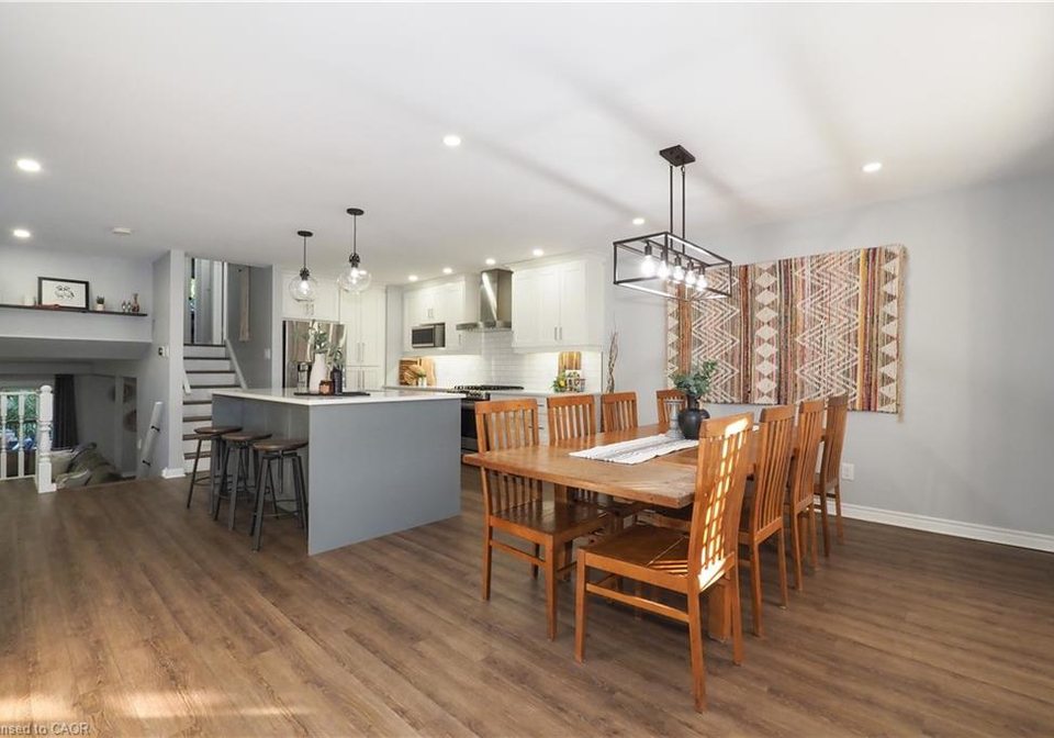 7-caprice-court-kitchener-ontario-40777914