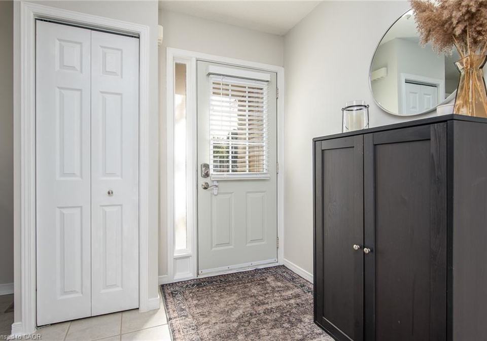 211-veronica-drive-kitchener-ontario-40777927