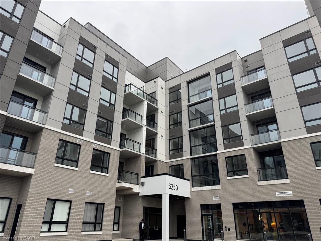 3250-carding-mill-trail-oakville-ontario-40777974