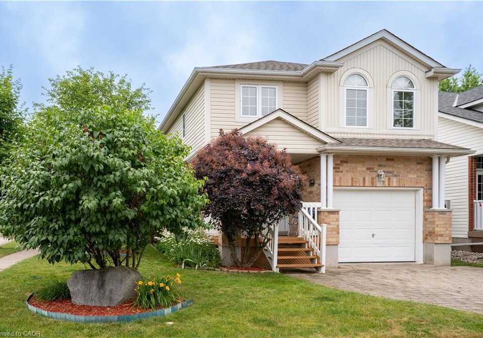 601-mountain-maple-avenue-waterloo-ontario-40777976