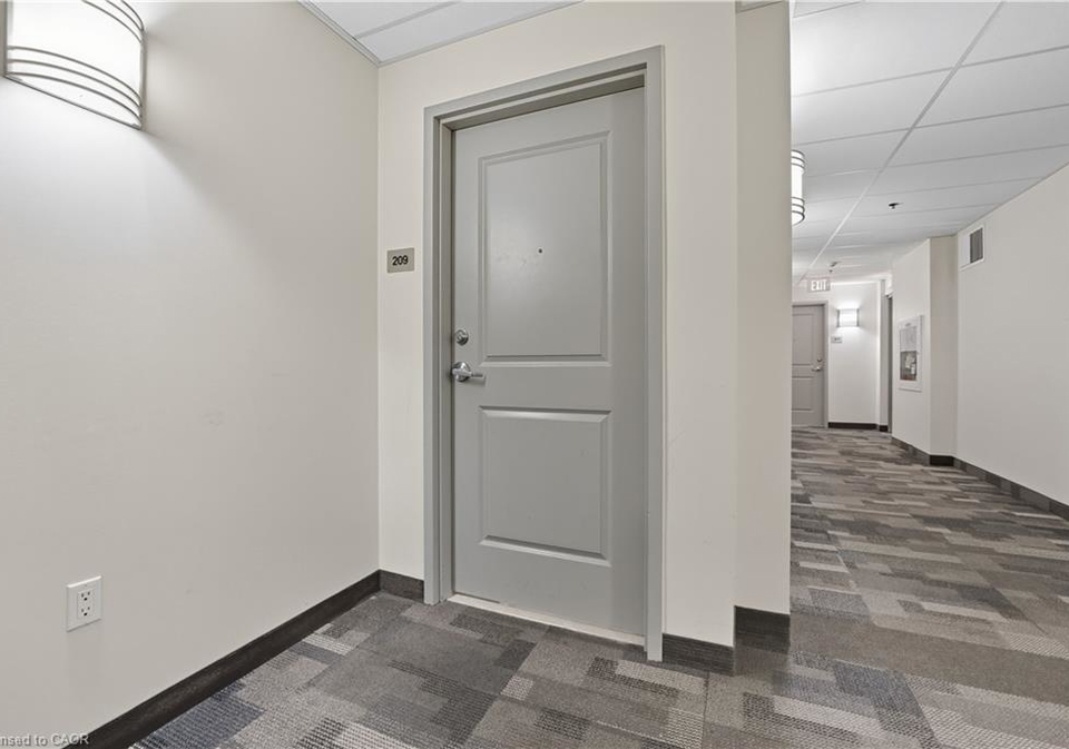 90-charlton-avenue-w-hamilton-ontario-40778148