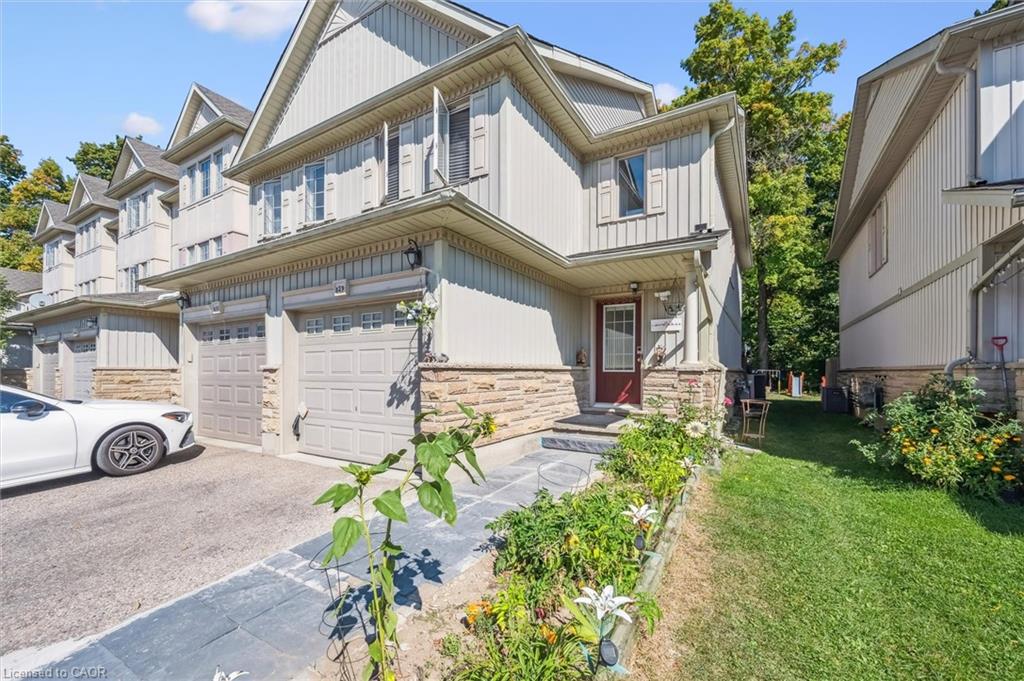 110-activa-avenue-kitchener-ontario-40778178